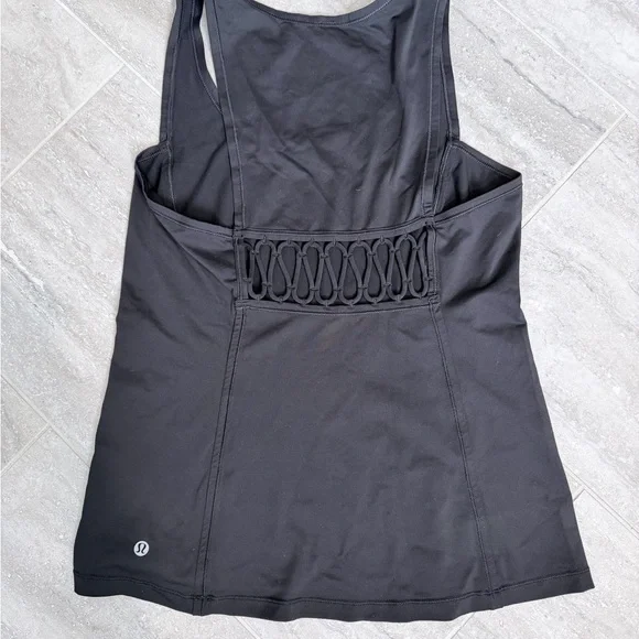 Lululemon Black Yoga Tank Open Lattice Back Athletic Top Women’s Size 6 - Picture 13 of 13